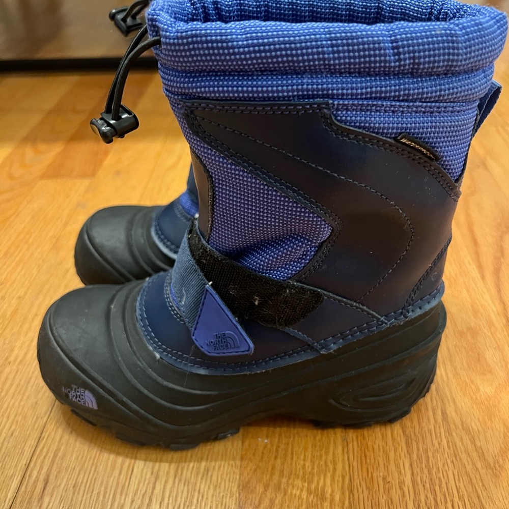 Kids north face Winter Boots